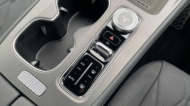 Chery Tiggo 8 Photo at-d4bf9c3247134ee29f3b299e28ec9671.jpg
