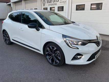 Used 2023 Renault Clio 1.6 E-TECH Techno Auto Euro 6 (s/s) 5dr at Martins Group