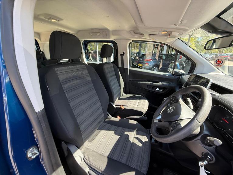 Used Vauxhall Combo Life LO69VJZ 13