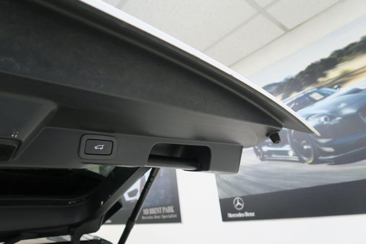 Used Land Rover Range Rover Sport OE13BFM 16