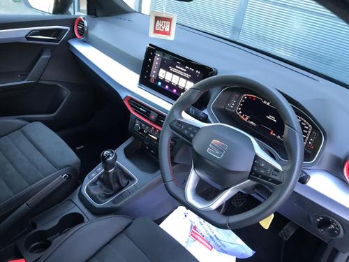 SEAT Ibiza Photo at-d512f6f49fa14109a39692c151ae7d1f.jpg