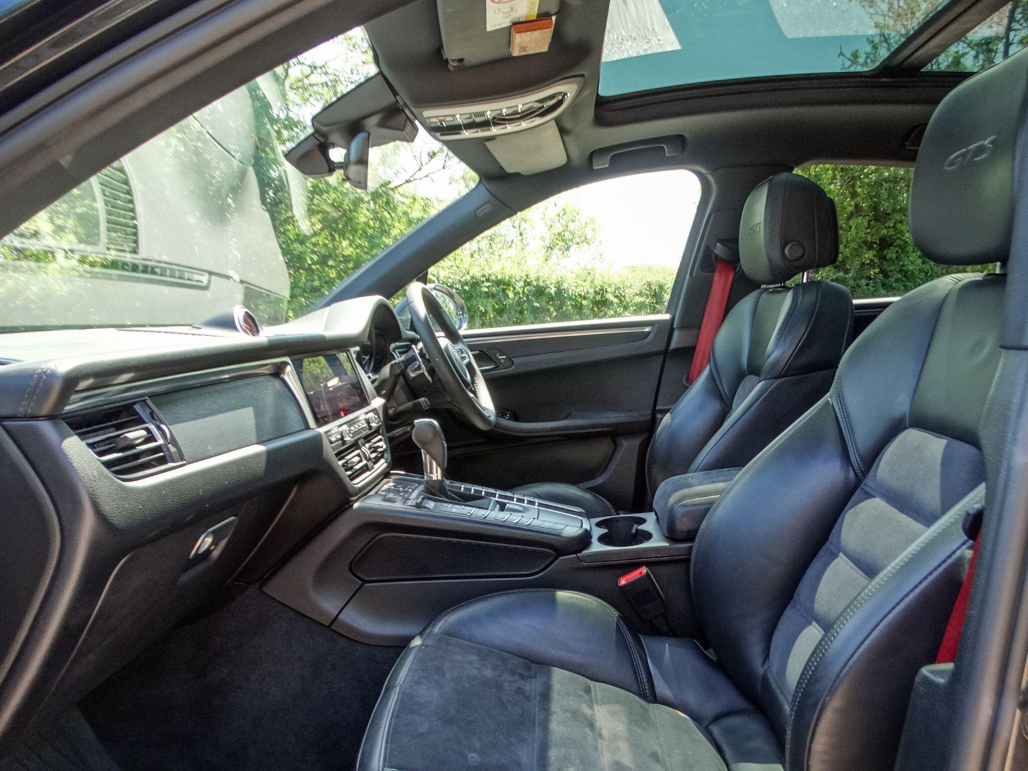 Porsche Macan 2.9T V6 GTS PDK 4WD Euro 6 (s/s) 5dr — photo 3