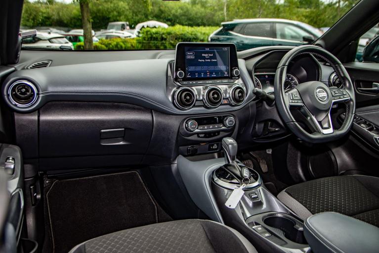 Used Nissan Juke VE71YTX 6
