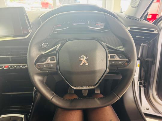 Peugeot 2008 Photo at-d535dafc4bd24e37a4c0f111c7c19cbc.jpg