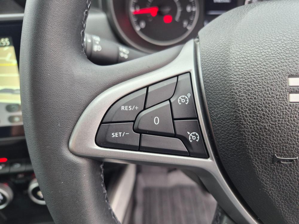 Dacia Duster Photo at-d53e6f095bd9421aab130176078799bd.jpg