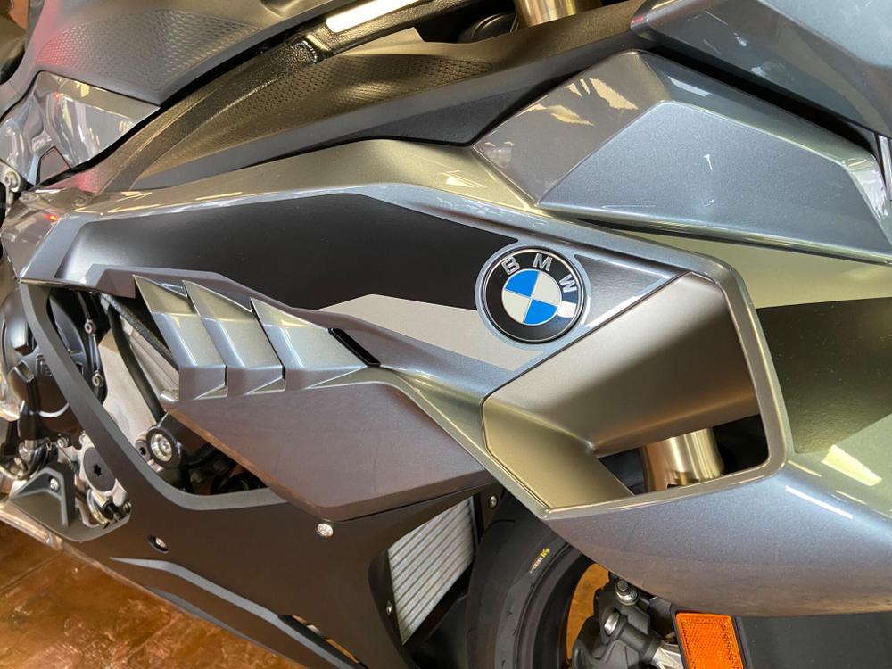 BMW S 1000 RR Photo at-d5433d665a574244964a5cae4a9a2bb7.jpg