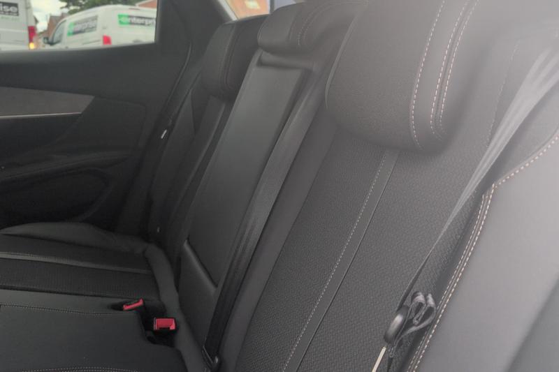 Used Peugeot 3008 NX25YSB 17