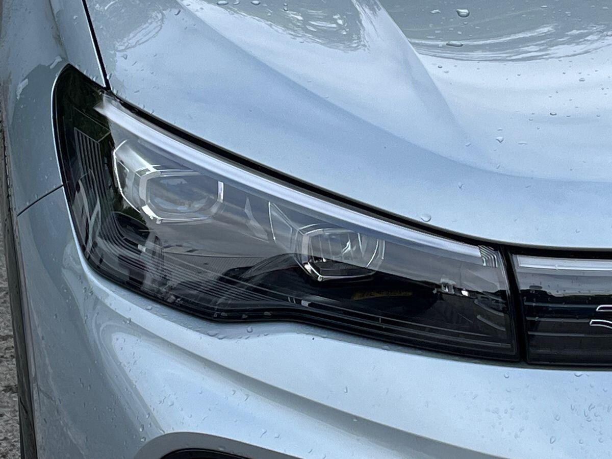 Volkswagen Tiguan Photo at-d54ecefcb256454880f1d244bfd22677.jpg
