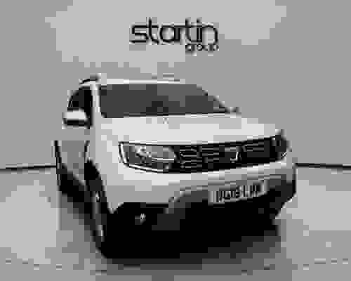Dacia Duster 1.6 SCe Comfort Euro 6 (s/s) 5dr White at Startin Group