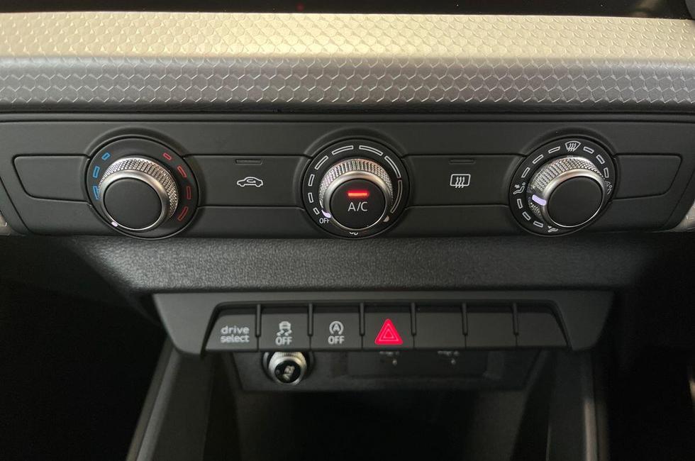 Audi A1 Photo at-d5a4c3053b44467d9648bc44cad2619b.jpg