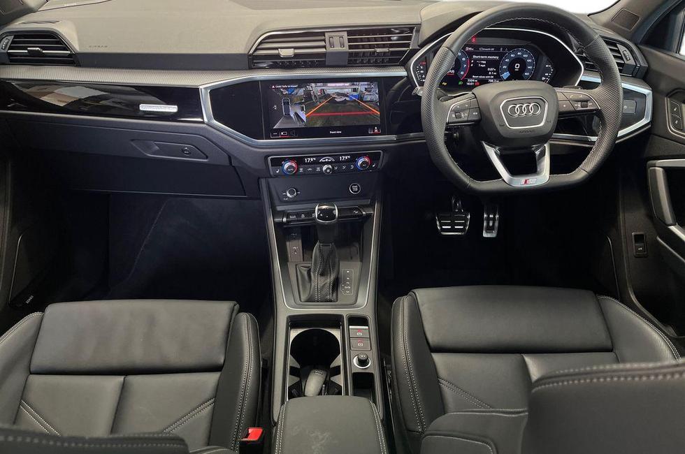 Audi Q3 Photo at-d5c7f505868d4aa3a63583772f5dc83b.jpg
