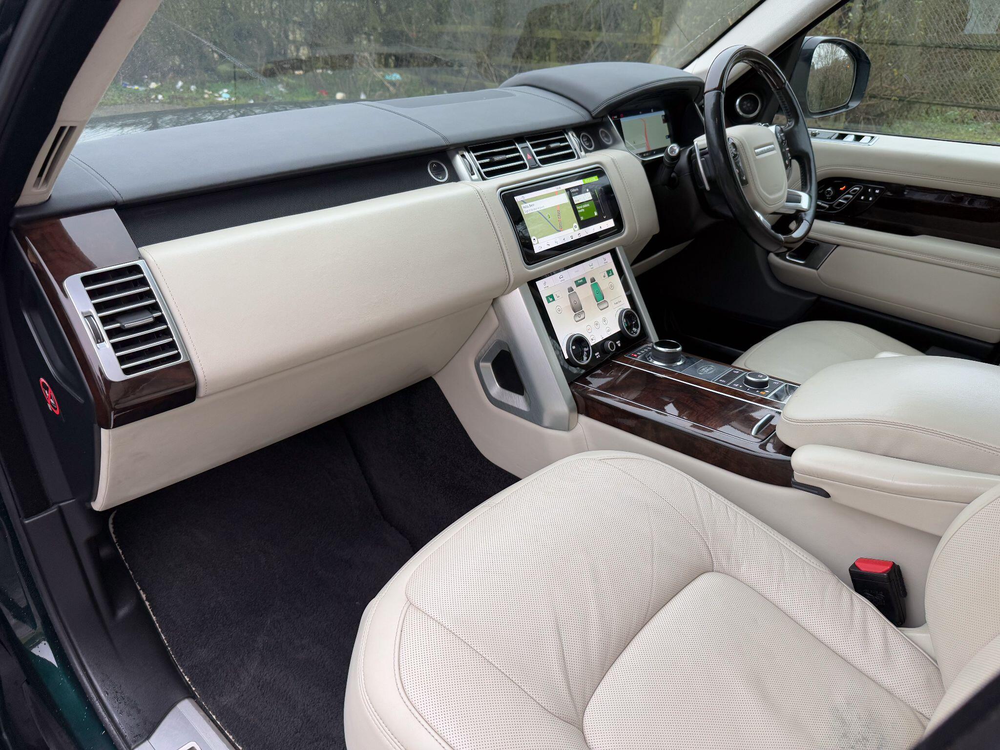 Land Rover Range Rover 5.0 P525 V8 Autobiography Auto 4WD Euro 6 (s/s) 5dr — photo 13