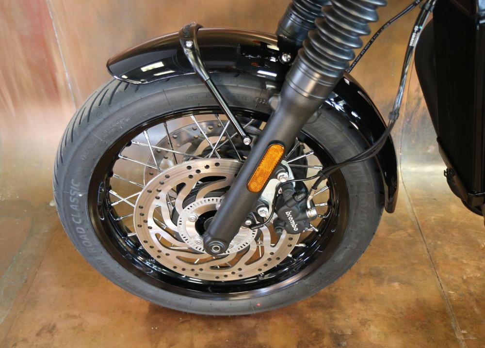 Triumph Bonneville T120 Photo at-d62dce7cf0fe422397dadf9be880e4a7.jpg
