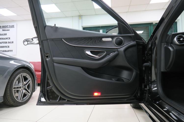Used Mercedes-Benz C Class YM21WZW 12