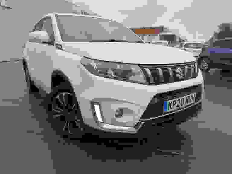 Used 2020 Suzuki Vitara 1.4 Boosterjet SZ5 Euro 6 (s/s) 5dr Superior White at Parkway Volkswagen