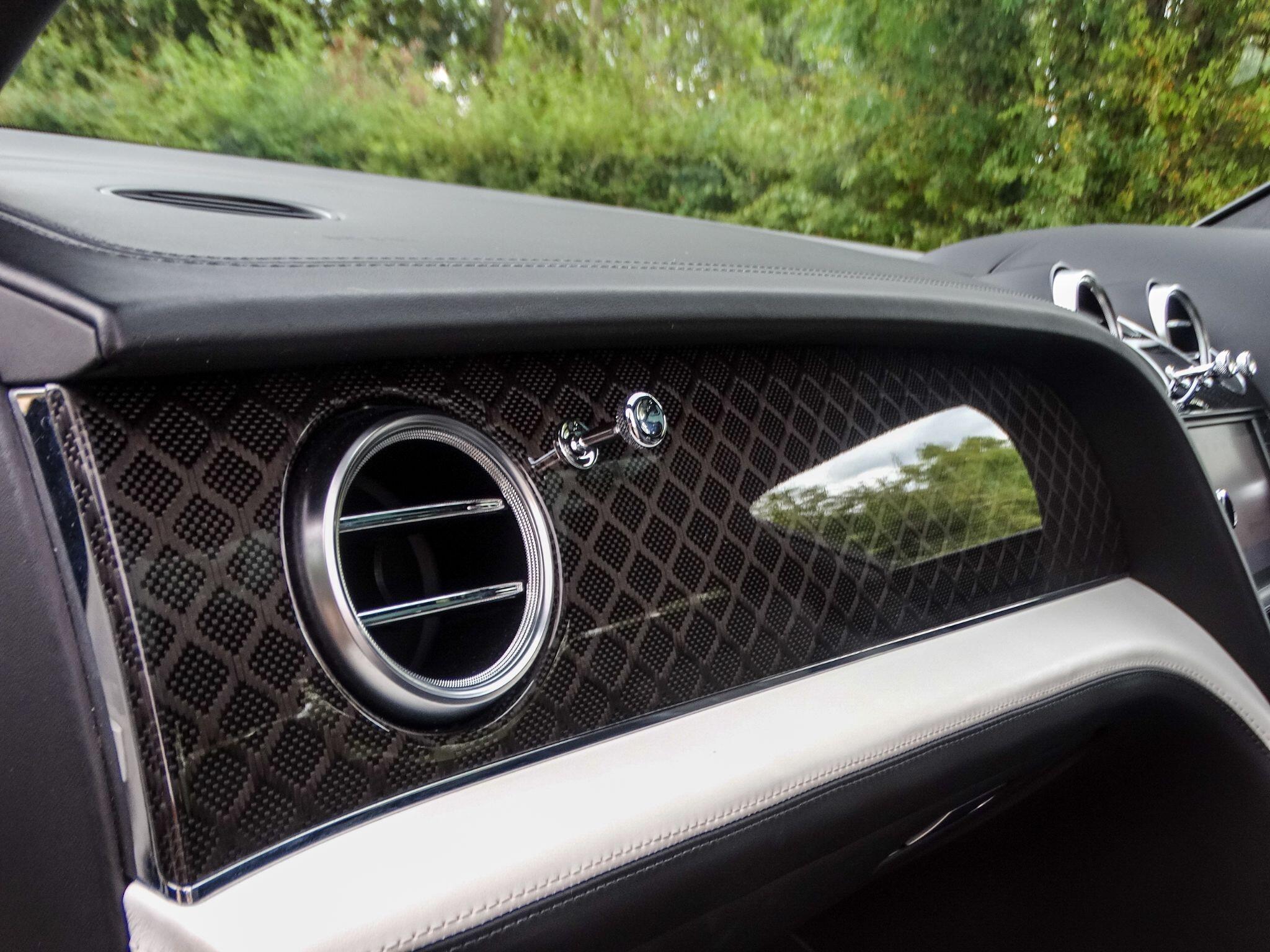 Bentley Bentayga 4.0 V8 Auto 4WD Euro 6 (s/s) 5dr — photo 23
