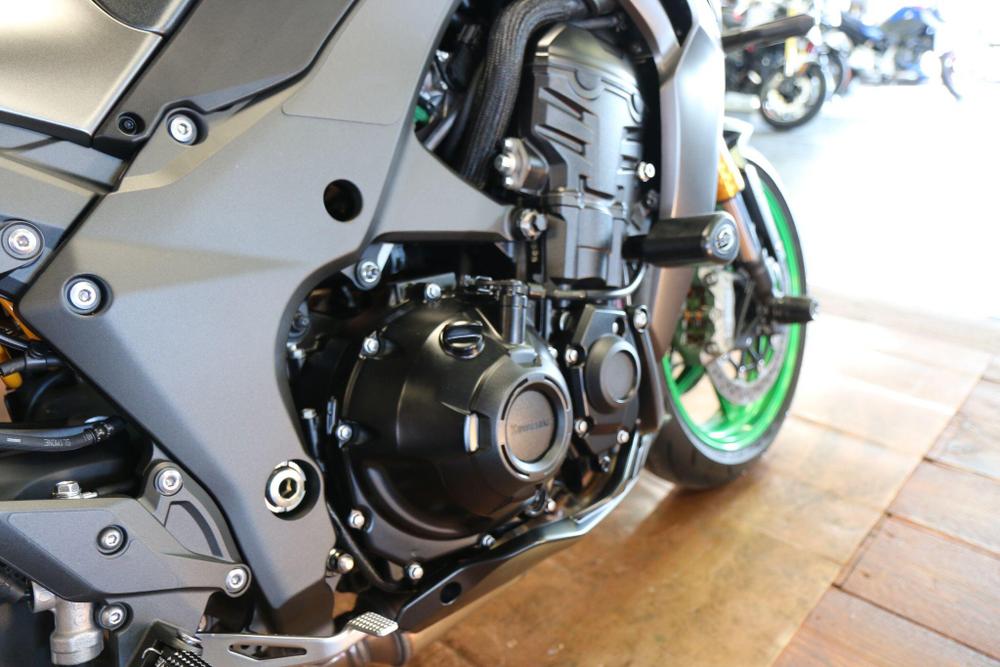 Kawasaki Z1100 Photo at-d67942b5710b423096aa74aefd734781.jpg