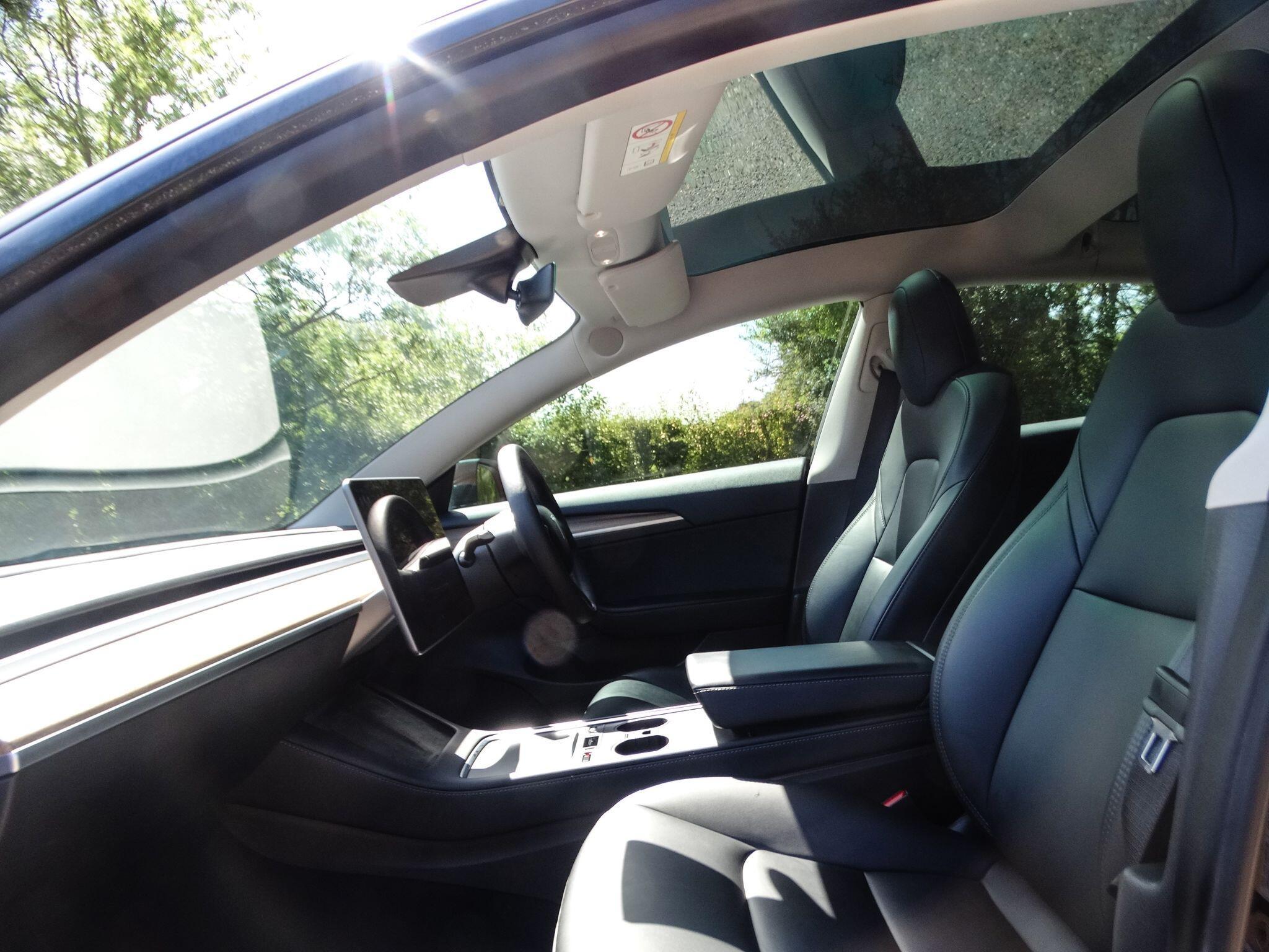TESLA Model 3 Auto RWD 4dr — photo 3