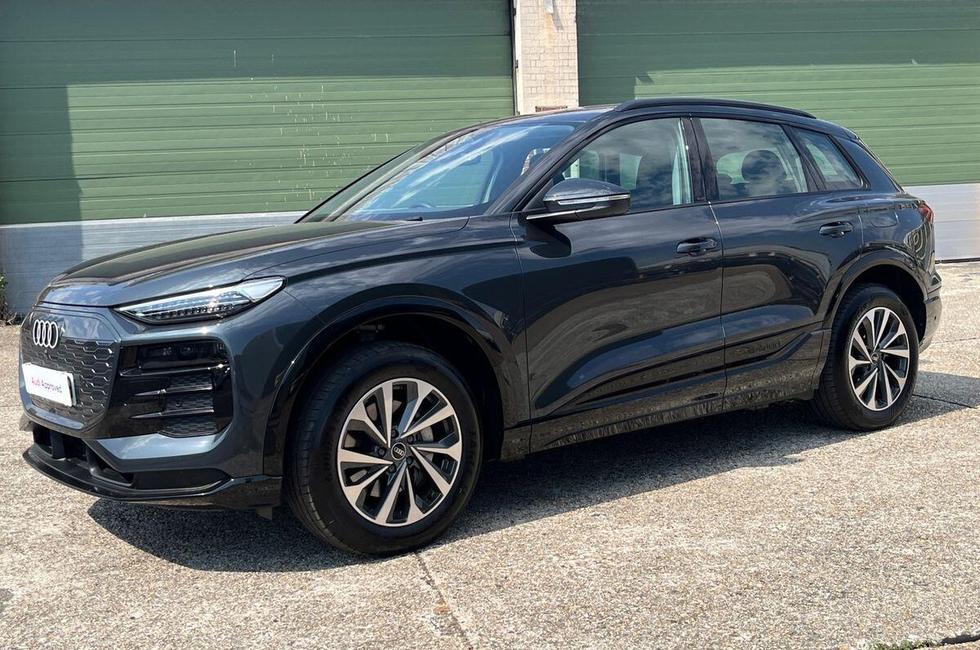 Audi Q6 Photo at-d6b2b747dea342e8b38053bfd0cebff6.jpg