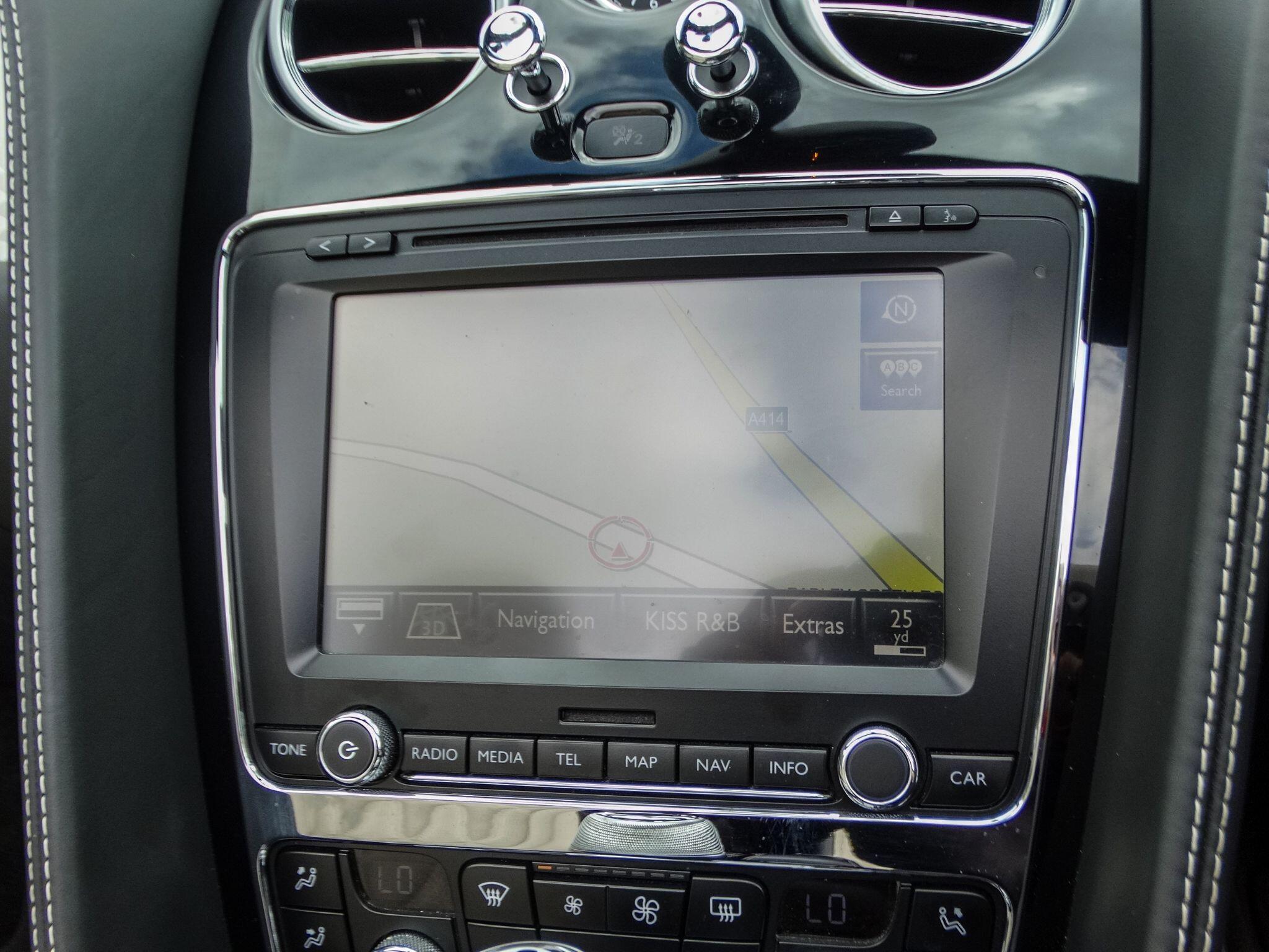 Bentley Continental 6.0 FlexFuel GTC Convertible 2dr Bi Fuel Auto 6Spd 4WD Euro 5 (575 ps) — photo 25