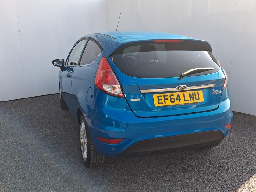Ford Fiesta Photo at-d6f26152081243968db76431b3ad781b.jpg