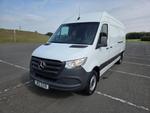 Mercedes-Benz Sprinter Photo 2