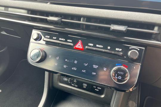 Hyundai TUCSON Photo at-d701970a70c94f7492b2809520269ecc.jpg