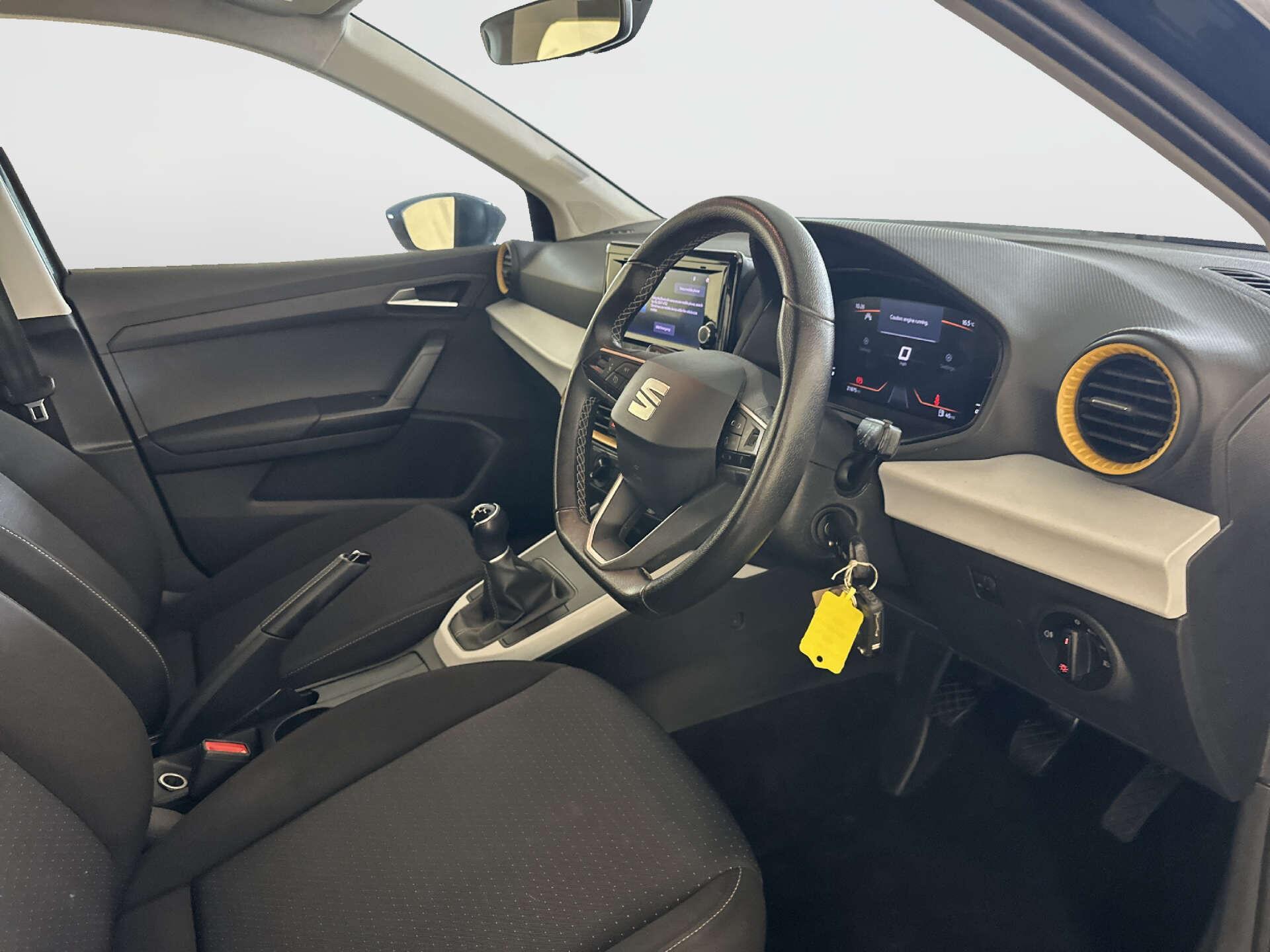 2023 SEAT Arona thumbnail 16