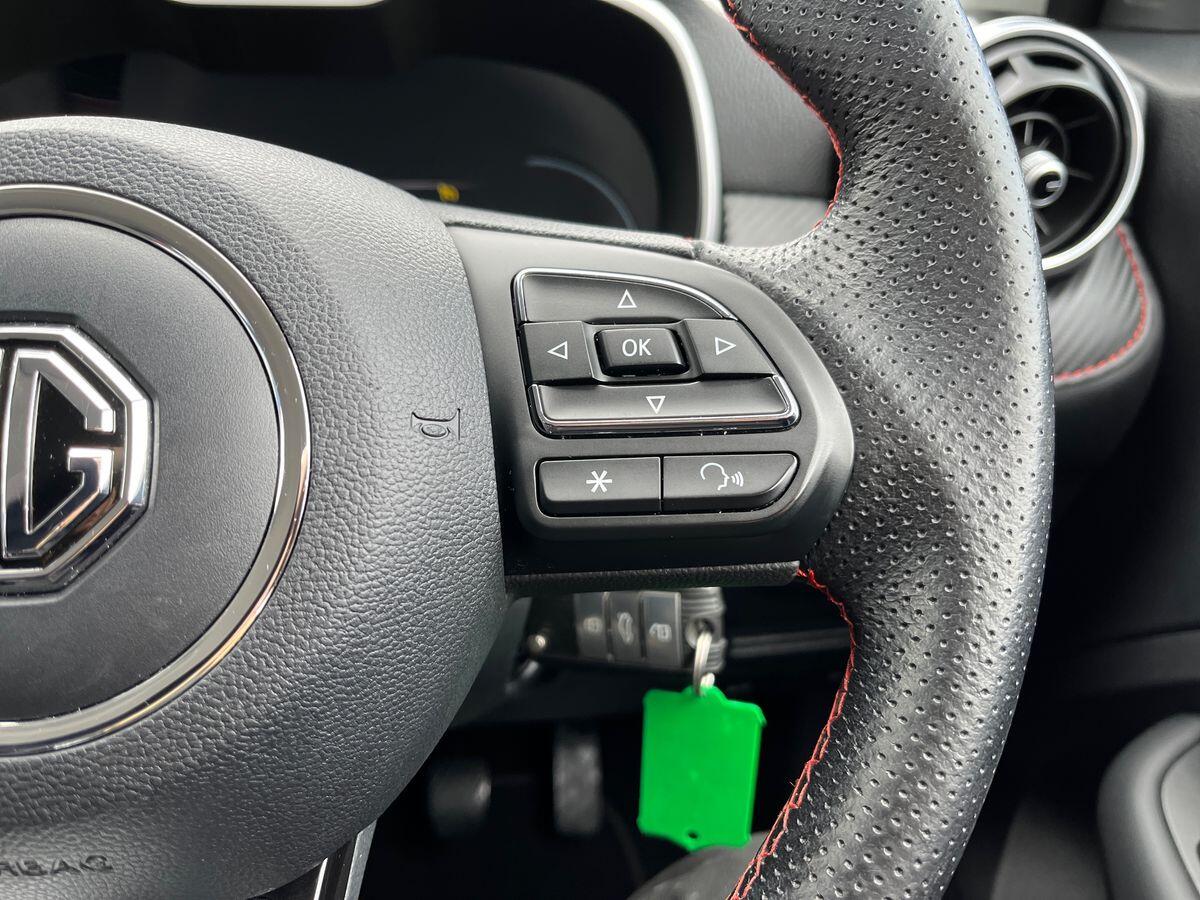 MG MG ZS Photo 16