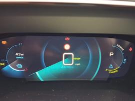 Peugeot E-208 Photo 12