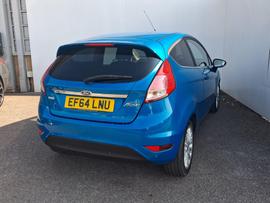 Ford Fiesta Photo 5
