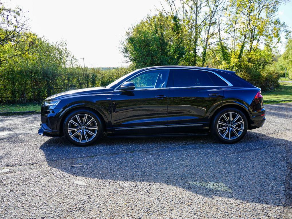 Used Audi Q8 KN70CZX 2