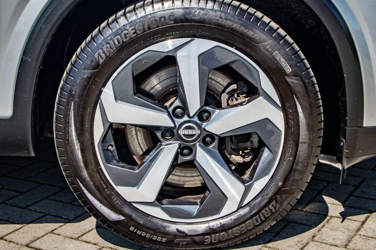 Used Nissan Qashqai YD72OFX 14