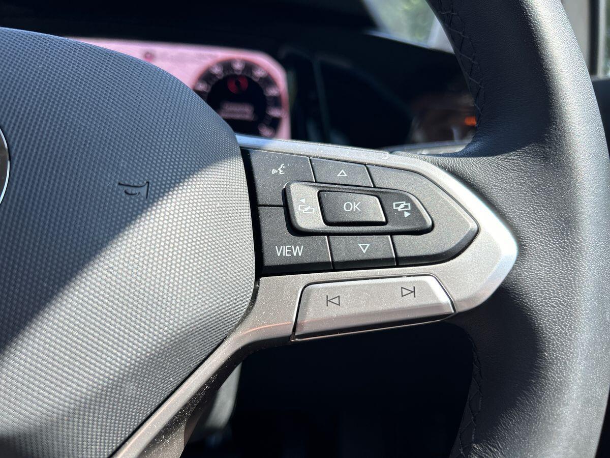 Volkswagen Golf Photo at-d7fd5fa0cf1042dab4b2496d515d4fba.jpg