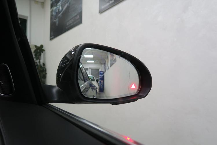 Used Mercedes-Benz C Class SN23URW 19