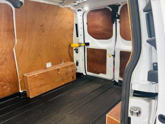 Ford Transit Custom Photo at-d81b14ccf2c94a16ad7397498a819846.jpg