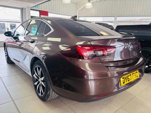Vauxhall Insignia Photo 5