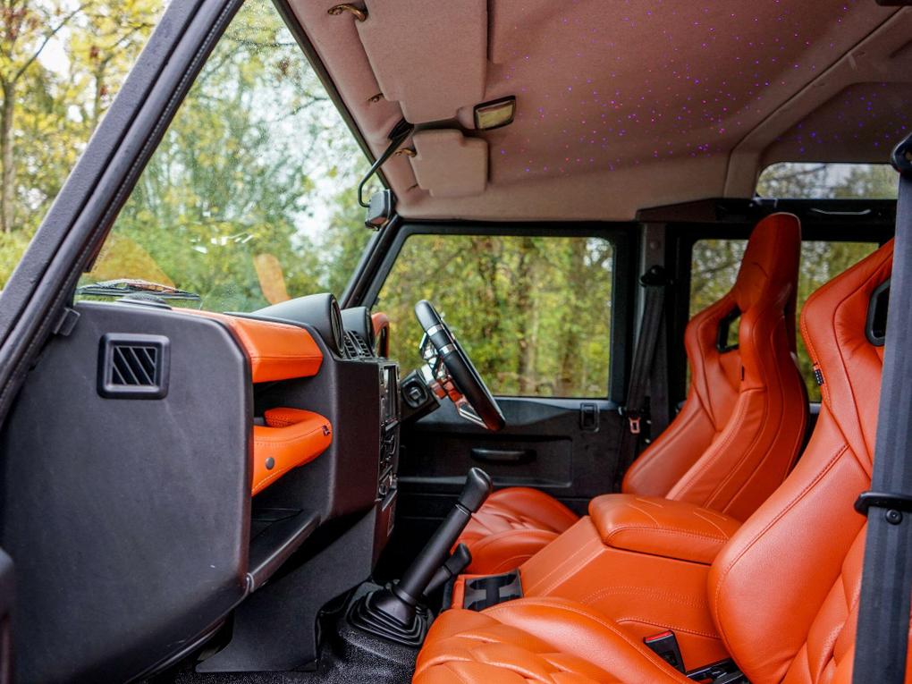 Used Land Rover Defender 110 BXI3945 3