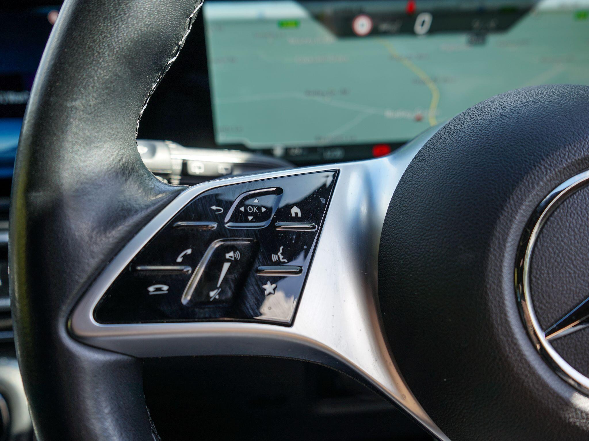 Mercedes-Benz V Class 2.0 V300d Premium G-Tronic+ Euro 6 (s/s) 5dr (8 Seat Extra Long) — photo 31