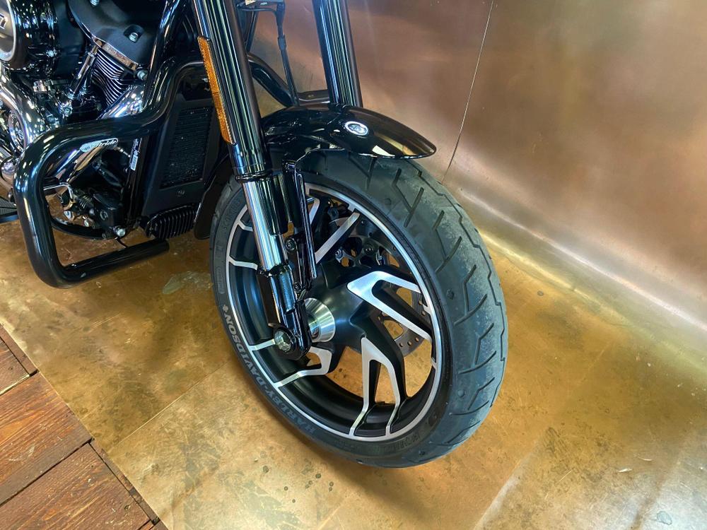 Harley-Davidson Softail Photo at-d8340216729942b2b3d490297cd1788d.jpg