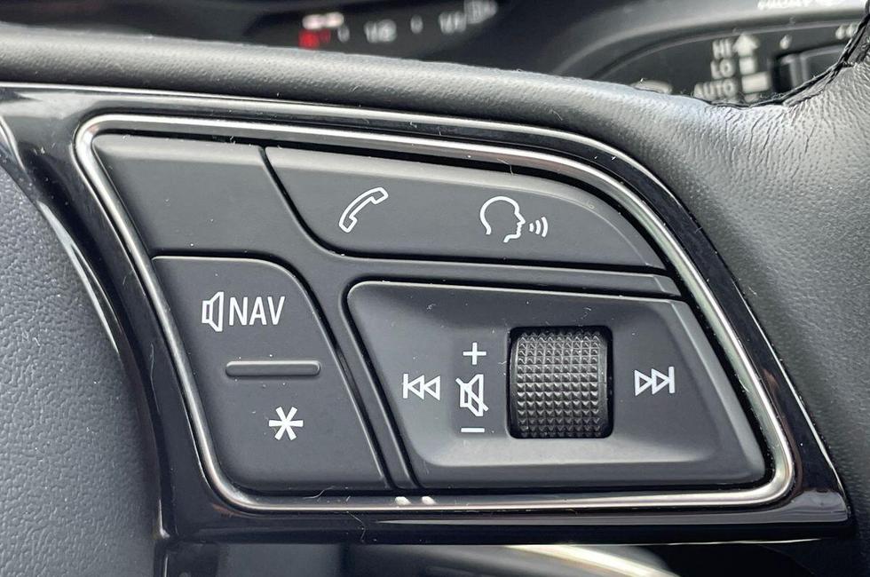 Audi Q2 Photo at-d84e955bc4e24abd9bc97b71a6d96913.jpg