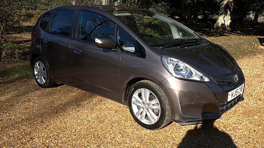 Honda Jazz Photo at-d859878a64c1450791975a7e3f206975.jpg