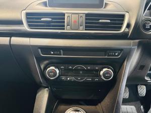 Mazda Mazda3 Photo 36