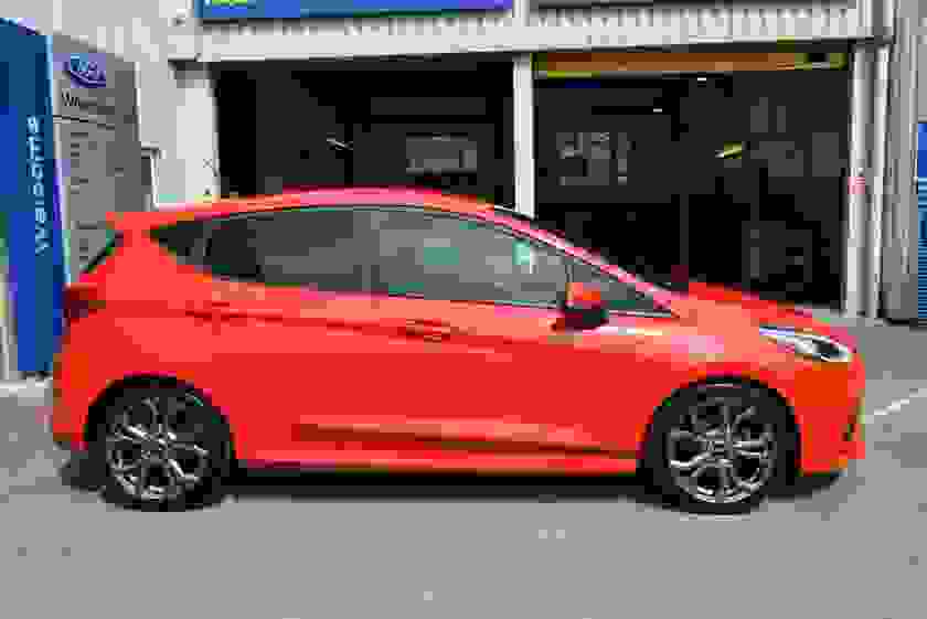 Ford Fiesta Photo at-d87d1c8d77514d68b6736df1553b7e98.jpg