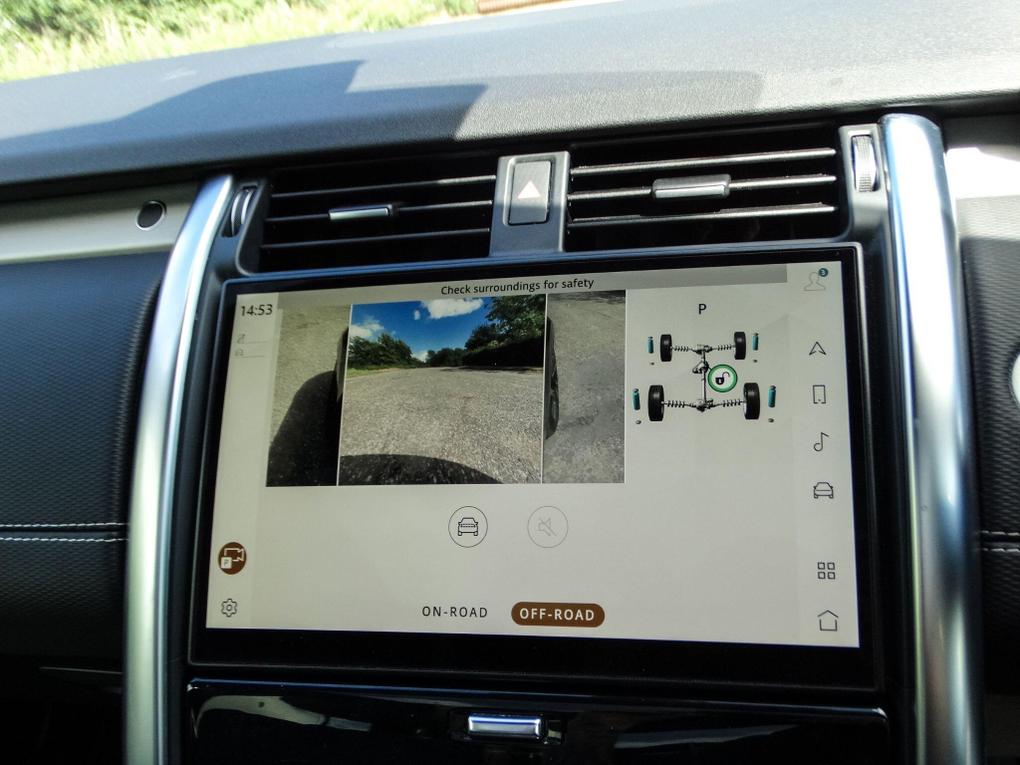 Used Land Rover Discovery DL22MDU 28