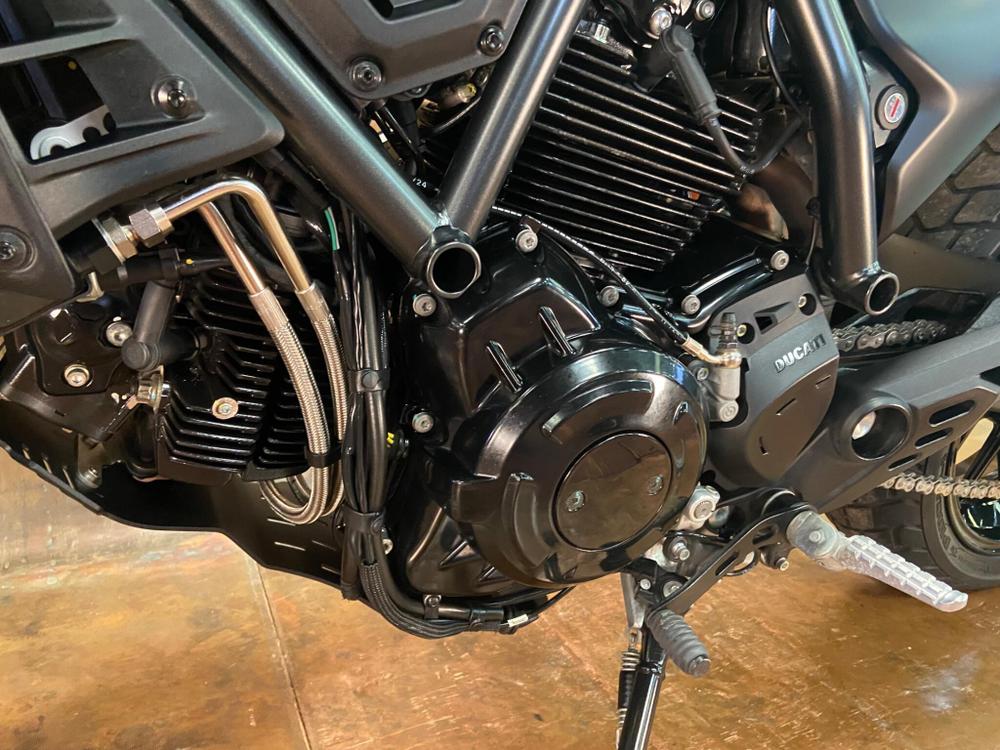 Ducati Scrambler 800 Photo at-d92149009ecd476e9da009495a509128.jpg