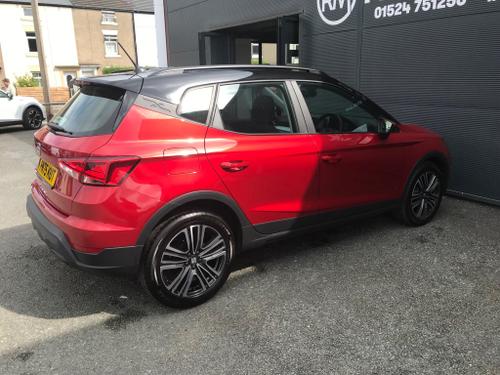 SEAT Arona Photo at-d947433533904f6f921b4d45c45ef827.jpg