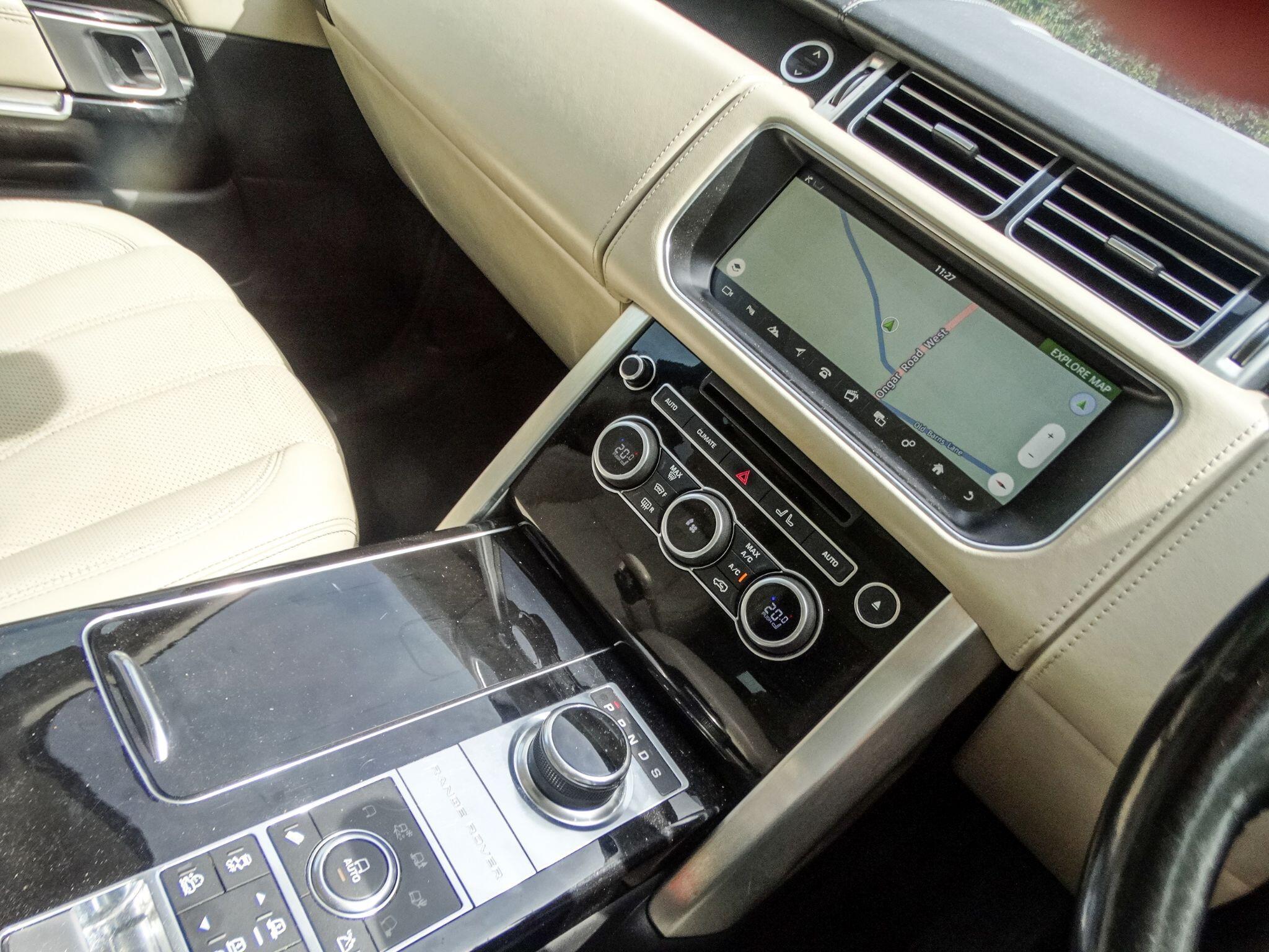 Land Rover Range Rover 4.4 SD V8 Autobiography Auto 4WD Euro 6 (s/s) 5dr — photo 6