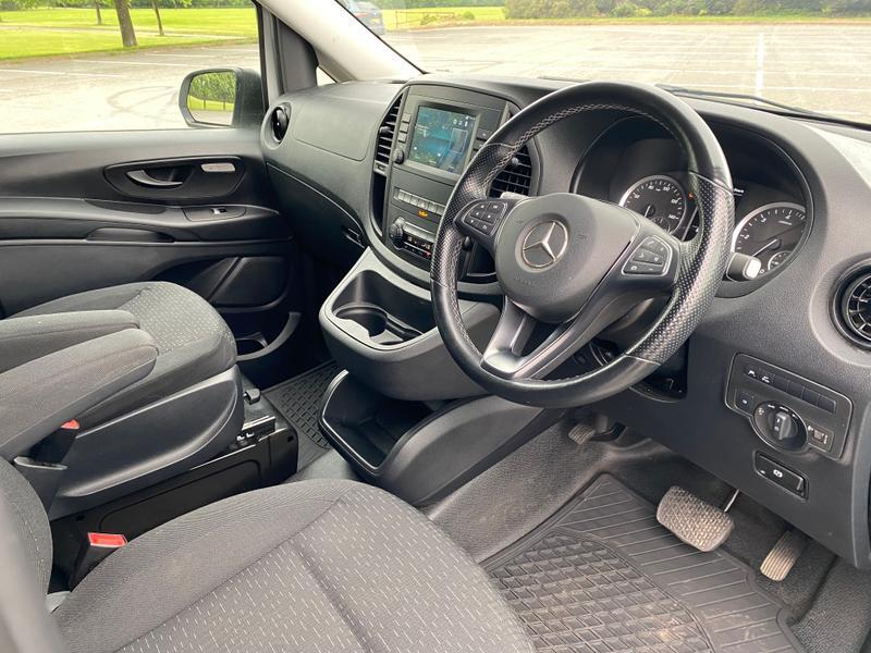 Mercedes-Benz Vito Photo at-d95e498416744809a7cc76eebe4cfeaf.jpg