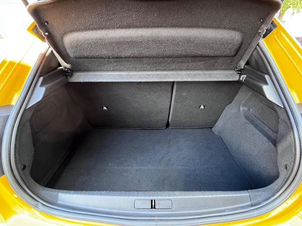 Used Peugeot E-208 RO22WRJ 9